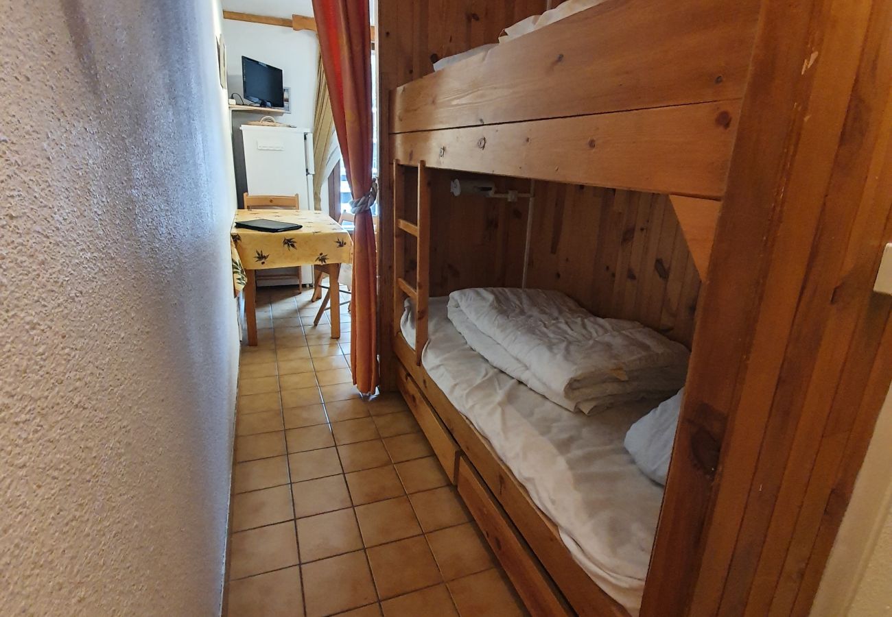 Appartement, Risoul, vacances-au-ski, skis-aux-pieds, century-21, Clarines