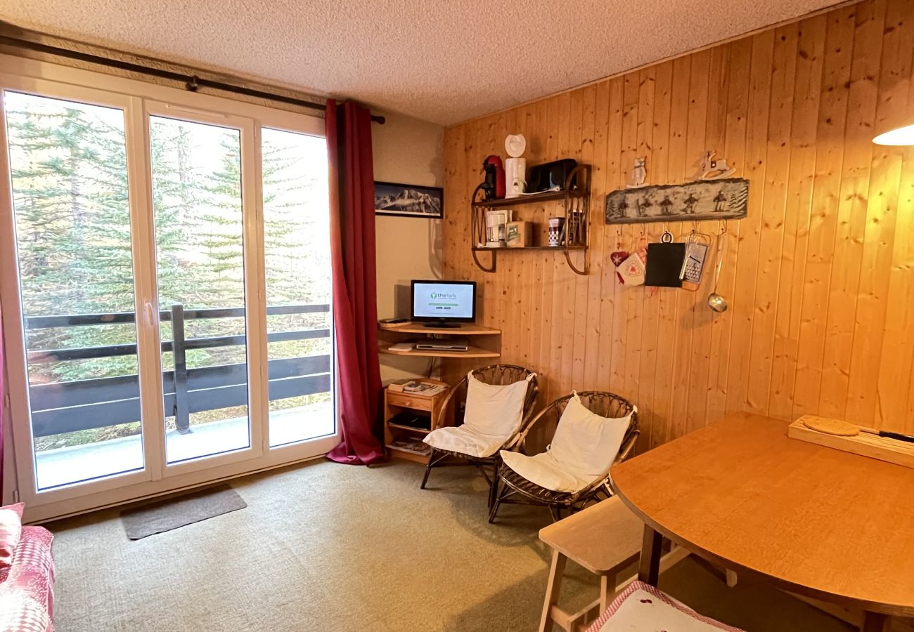 Appartement, Risoul, vacances-au-ski, skis-aux-pieds, century-21, Clematites