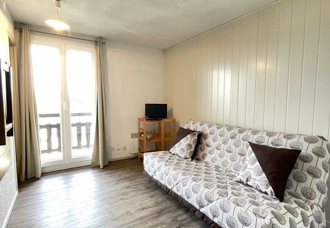 Studio à Risoul - Studio cabine 4 couchages CLEMATITES B 47 Studio à Risoul - Studio cabine 4 couchages CLEMATITES B 47