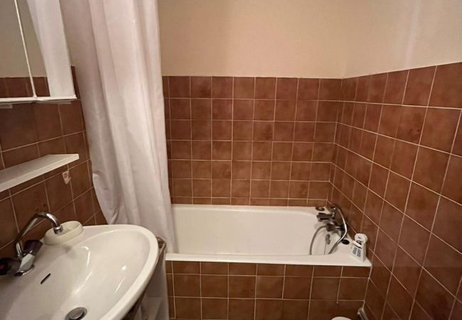 Studio à Risoul - Studio coin nuit 4 couchages CLEMATITES B 64 Studio à Risoul - Studio coin nuit 4 couchages CLEMATITES B 64