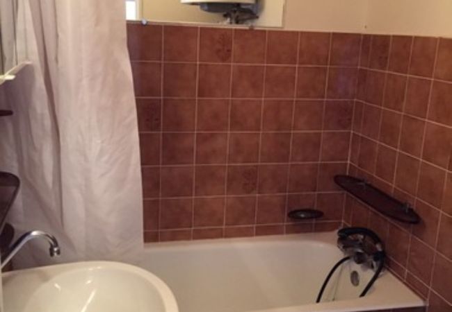 Studio à Risoul - Studio cabine 4 couchages CLEMATITES B 67 Studio à Risoul - Studio cabine 4 couchages CLEMATITES B 67