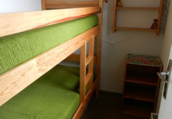 Studio à Risoul - Studio cabine 4 couchages CLEMATITES B 67 Studio à Risoul - Studio cabine 4 couchages CLEMATITES B 67