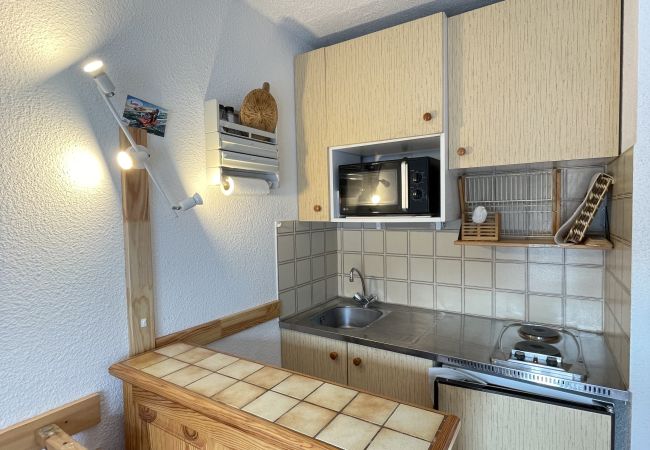 Studio à Risoul - Studio cabine 4 couchages EDELWEISS B 9 Studio à Risoul - Studio cabine 4 couchages EDELWEISS B 9