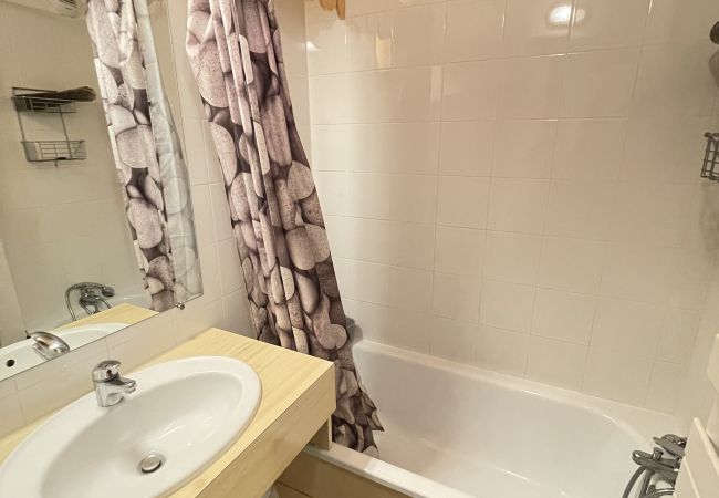 Studio à Risoul - Studio cabine 4/6 couchages PEGASE 50 Studio à Risoul - Studio cabine 4/6 couchages PEGASE 50