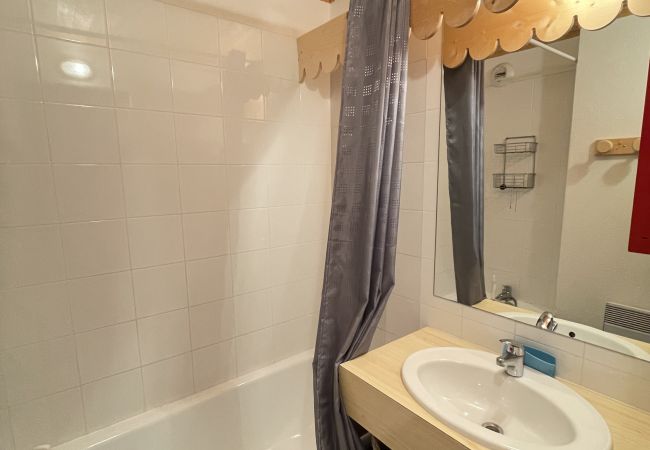 Studio à Risoul - Studio cabine  4/6 couchages PEGASE 61 Studio à Risoul - Studio cabine  4/6 couchages PEGASE 61