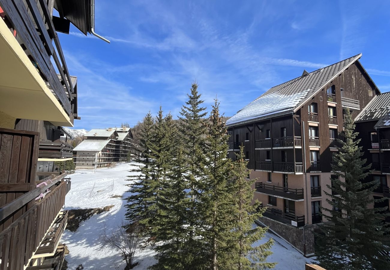 Appartement, Risoul, vacances-au-ski, skis-aux-pieds, century-21, Villaret