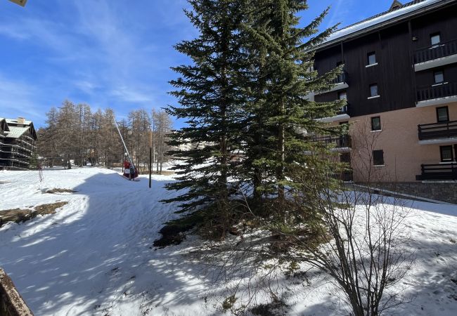 Appartement à Risoul - 2 pièces + cabine 6 couchages VILLARET II 41 Appartement à Risoul - 2 pièces + cabine 6 couchages VILLARET II 41