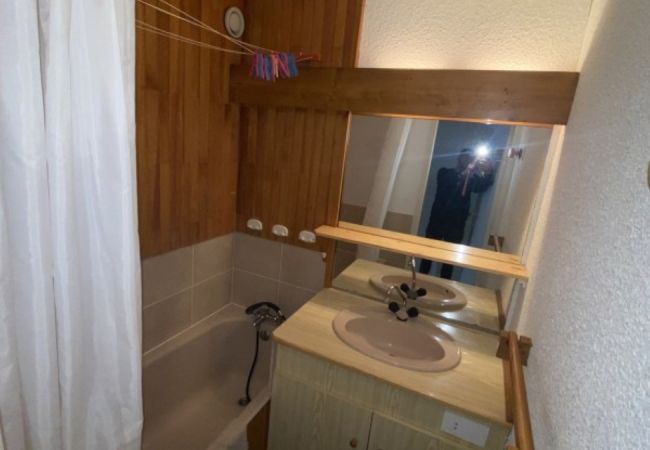 Appartement à Risoul - Appartement 2 pièces 4/5 couchages FLORINS II 21 Appartement à Risoul - Appartement 2 pièces 4/5 couchages FLORINS II 21