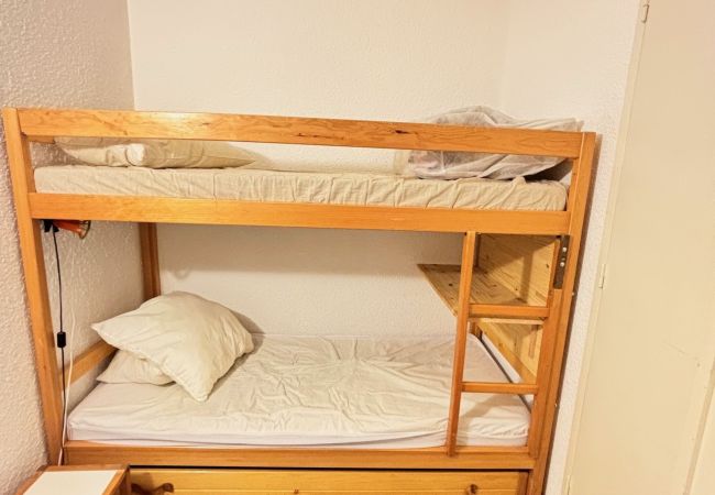 Studio à Risoul - Studio cabine 4 couchages AIRELLES B03 Studio à Risoul - Studio cabine 4 couchages AIRELLES B03