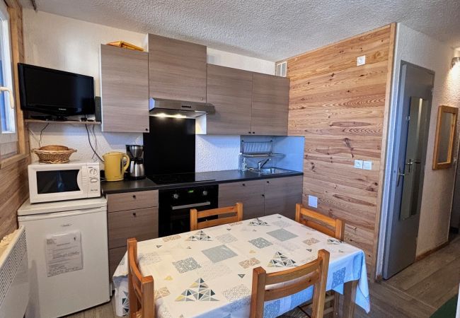 Studio à Risoul - Studio cabine 4 couchages AIRELLES B03 Studio à Risoul - Studio cabine 4 couchages AIRELLES B03