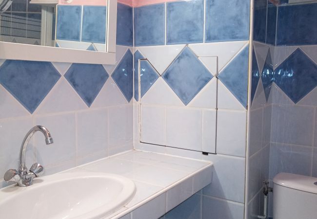 Studio à Risoul - Studio coin nuit 4 couchages ETERLOU 12 Bis Studio à Risoul - Studio coin nuit 4 couchages ETERLOU 12 Bis