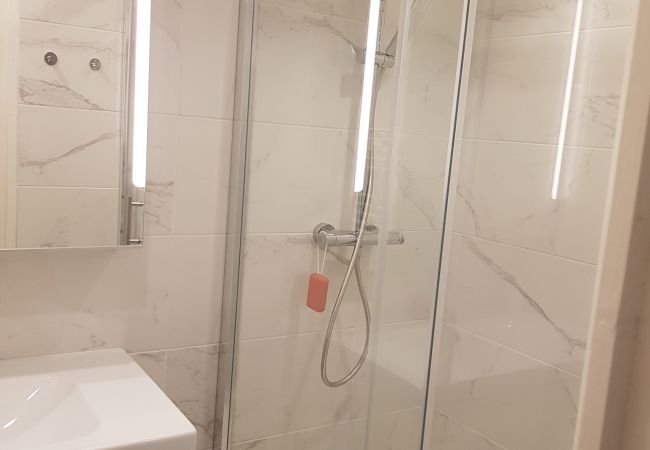 Studio à Risoul - Studio cabine 4 couchages Christiania C 11 Studio à Risoul - Studio cabine 4 couchages Christiania C 11