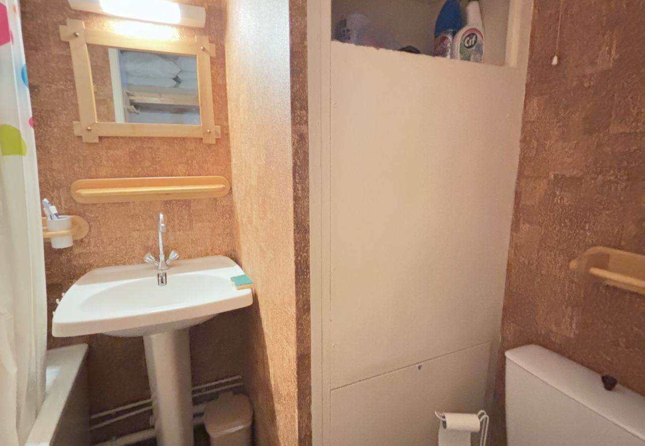 Studio à Risoul - Studio coin nuit 4 couchages Clarines B2 347