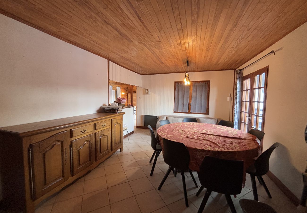 Chalet à Risoul - Appartement dans Chalet Le Lauzet 12/14 couchages