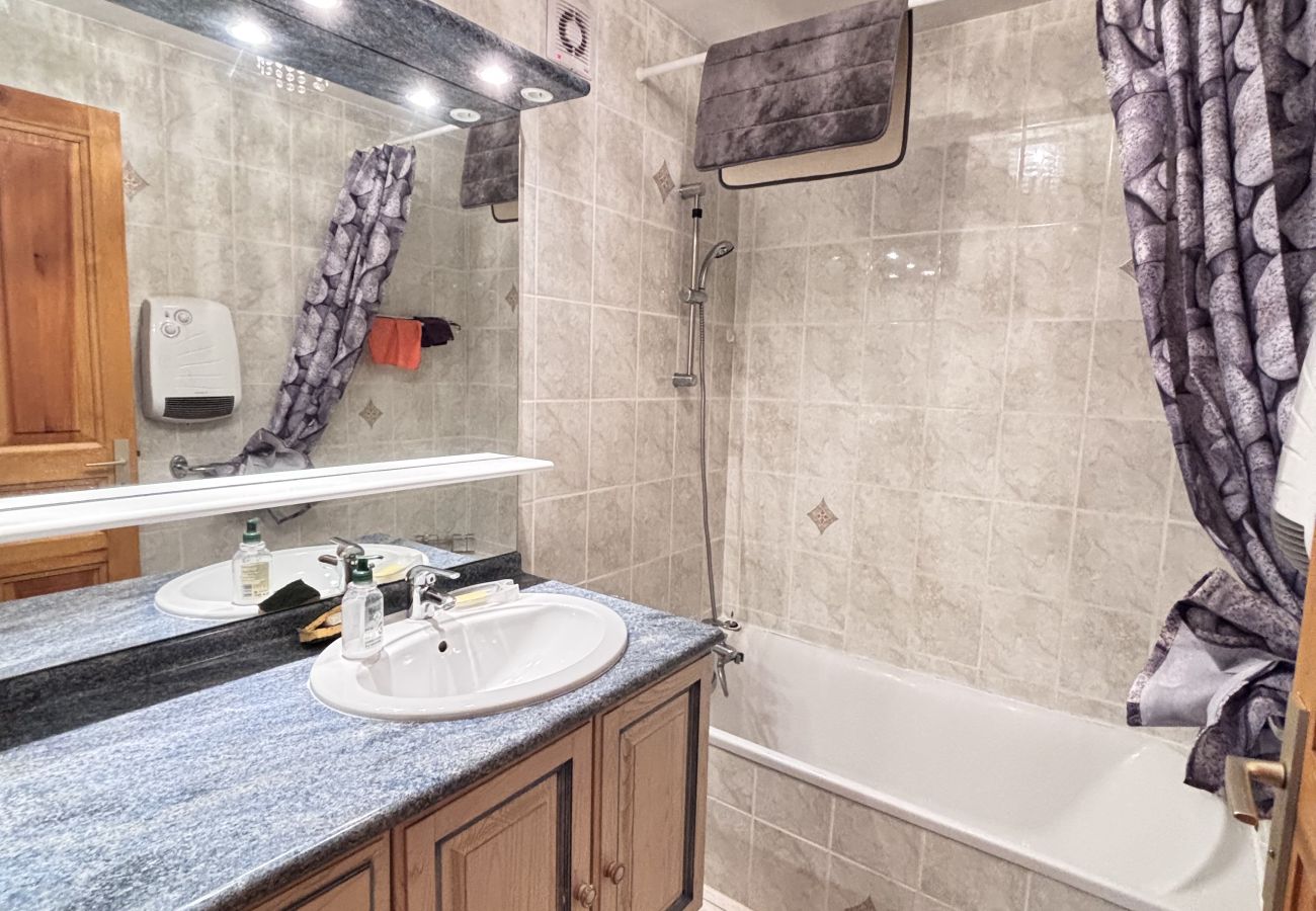 Appartement à Risoul - Appartement 3 pièces dans Chalet 6 couchages