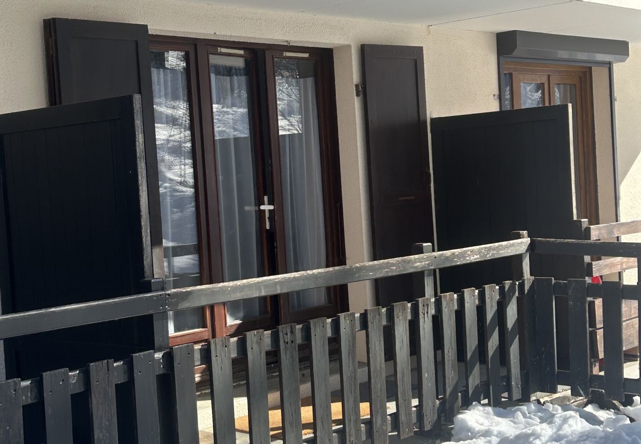 Studio à Risoul - CLEMATITES B12 Studio Coin Nuit 4 couchages